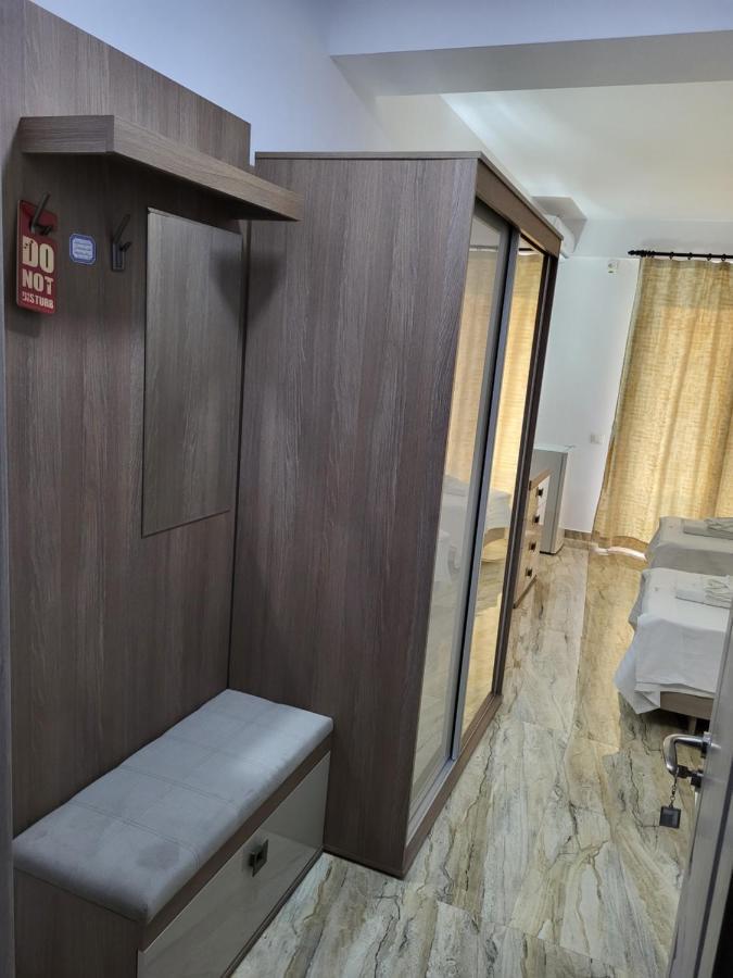 Hotel Damar コスティネシュティ エクステリア 写真