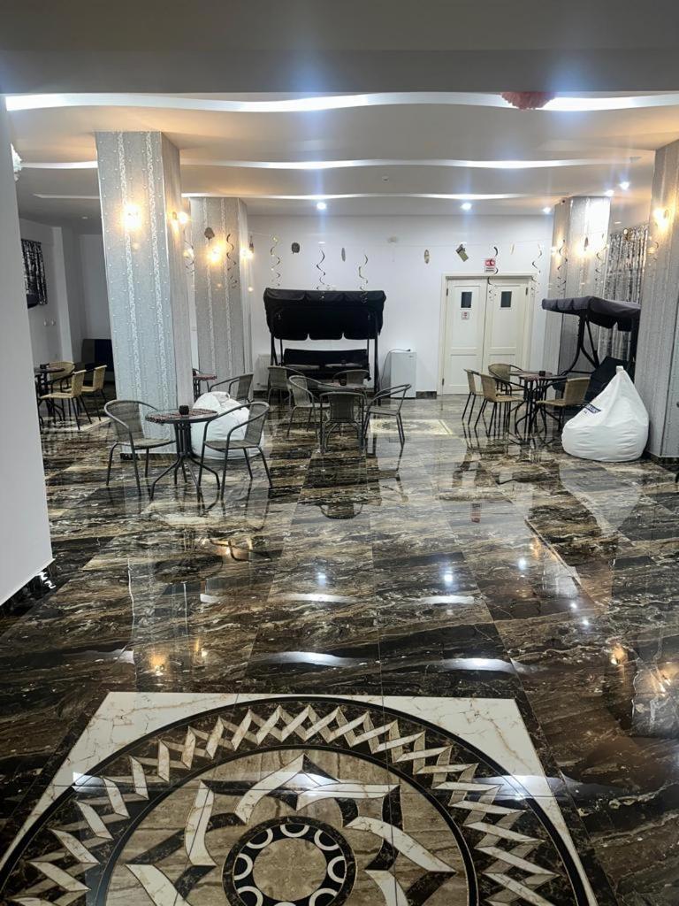 Hotel Damar コスティネシュティ エクステリア 写真