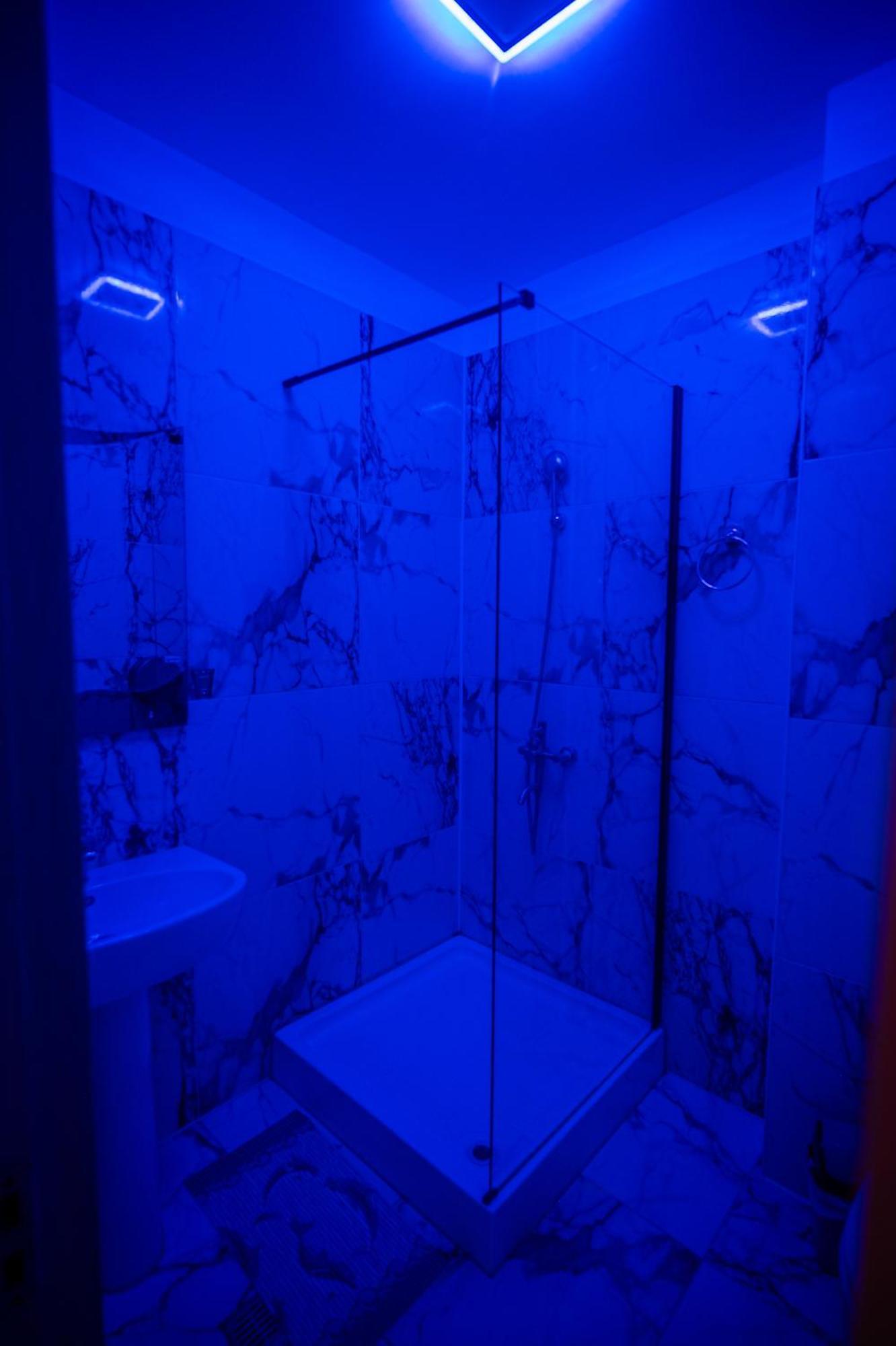 Hotel Damar コスティネシュティ エクステリア 写真
